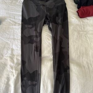 Alo camo leggings